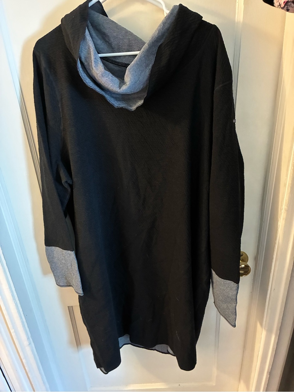 Columbia Black Dress with Gray Hood Lining